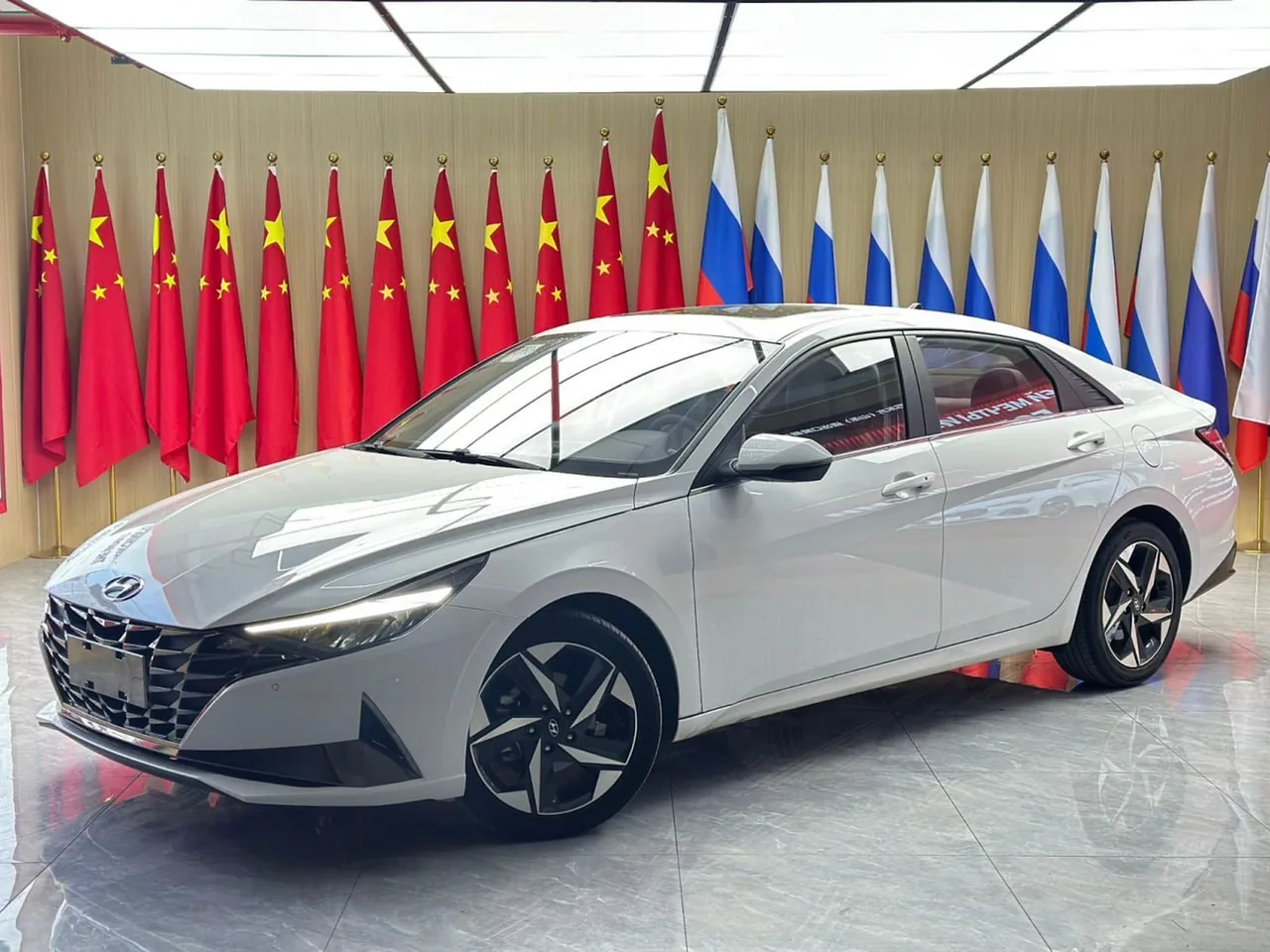 Hyundai Elantra (люксовая комплектация) 2021 готов к отправке в РФ