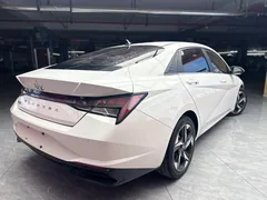 Hyundai Elantra (люксовая комплектация) 2021 — фото 5