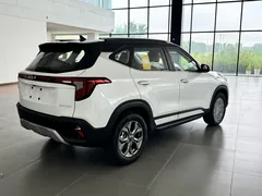 Kia Seltos 1.5L CVT Luxury 2026 — фото 4
