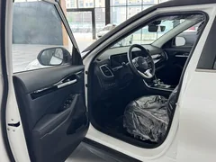 Kia Seltos 1.5L CVT Luxury 2026 — фото 8