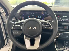 Kia Seltos 1.5L CVT Luxury 2026 — фото 13