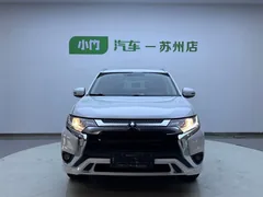 Mitsubishi Outlander 2021 — фото 2