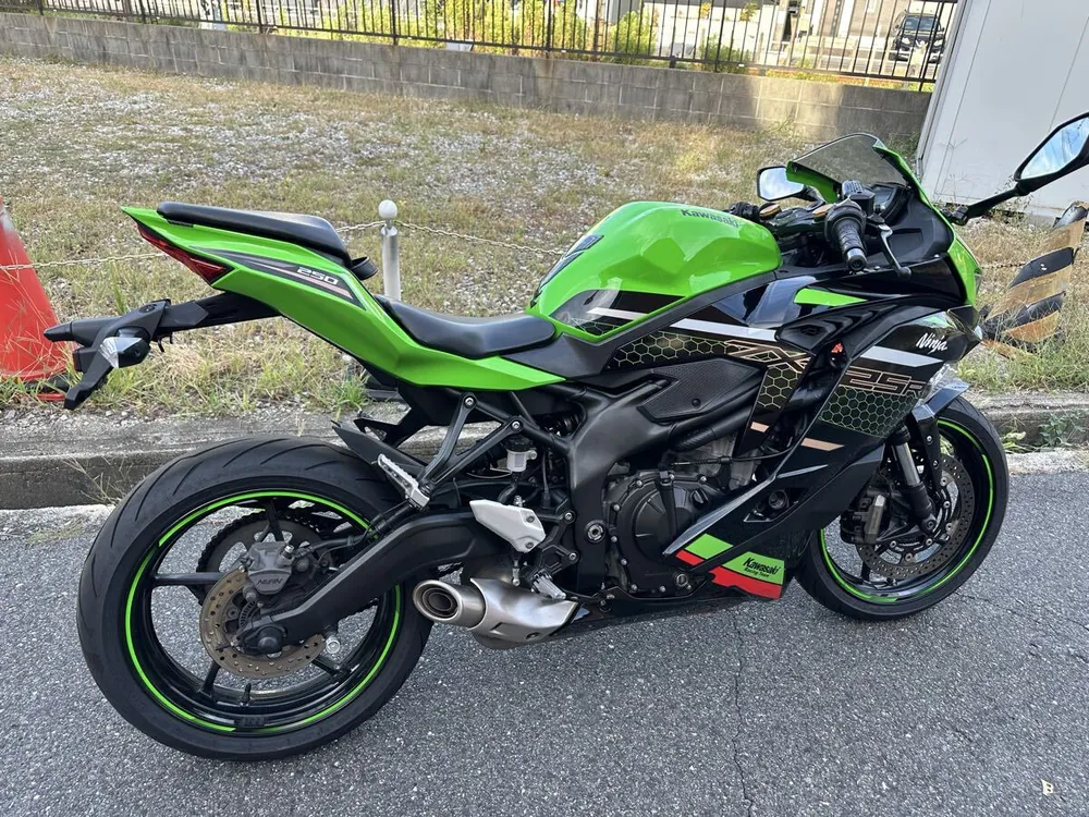 Kawasaki Ninja ZX-25R 2021, фото 4