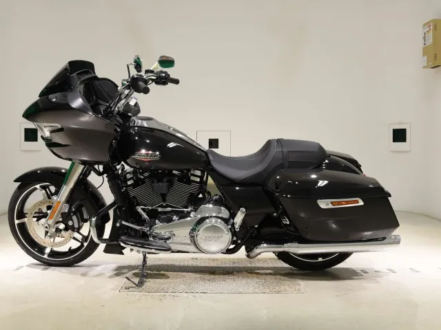 Harley-Davidson FLTRX1920 2026, чёрный, фото 2
