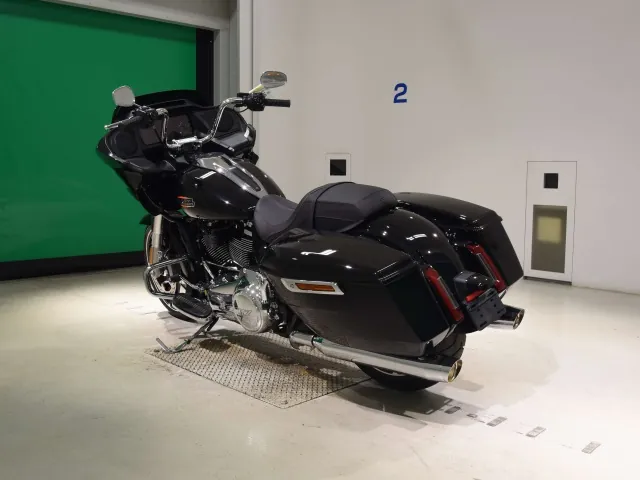 Harley-Davidson FLTRX1920 2026, чёрный, фото 6