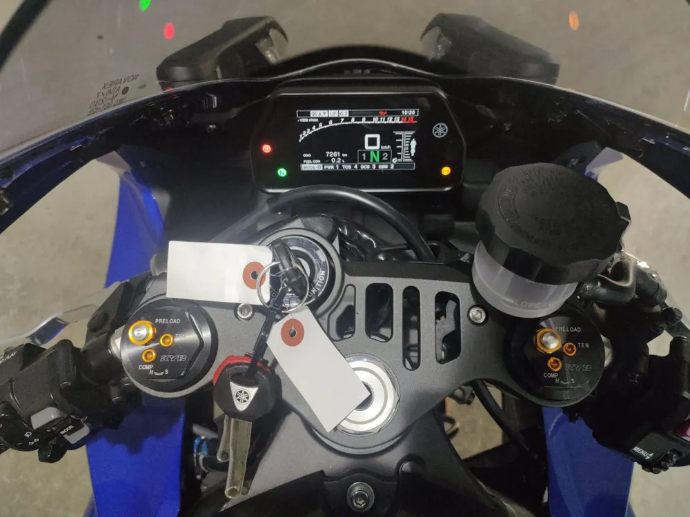 Yamaha YZF-R1M 2024, синий, фото 5
