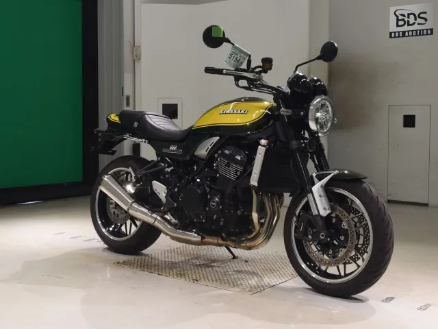 Kawasaki Z900RS 2023, зелёный, фото 3