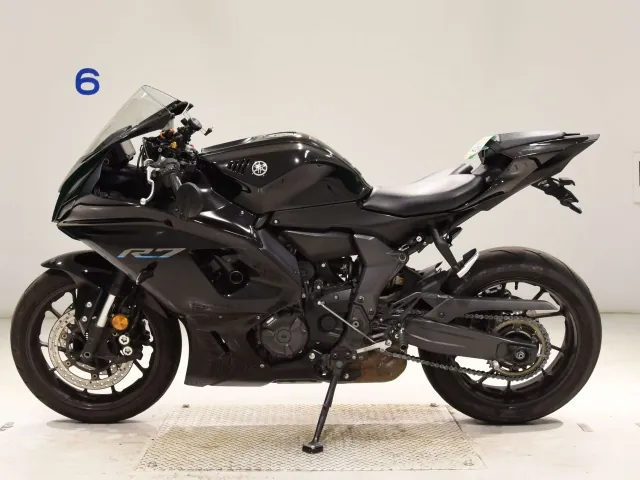 Yamaha YZF-R7 2024, чёрный, фото 2