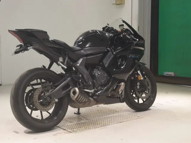 Yamaha YZF-R7 2024, чёрный, фото 5