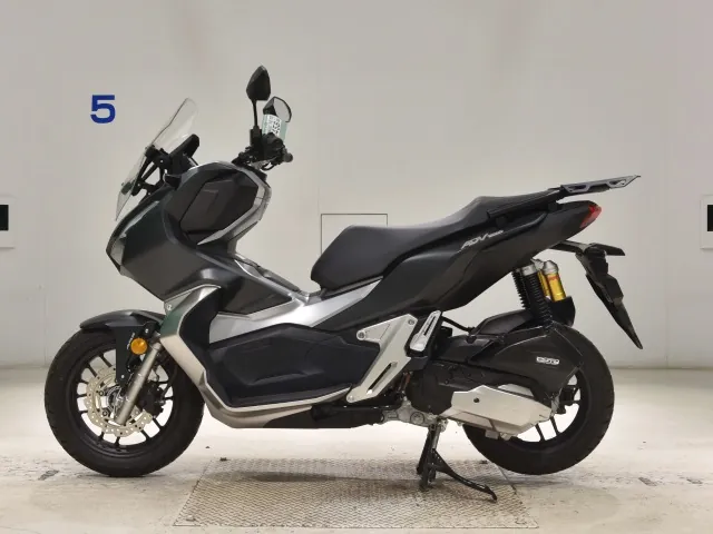 Honda ADV150, matt black, фото 2