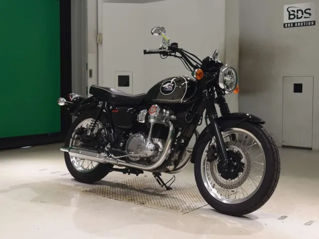 Kawasaki W800-2 2024, чёрный, фото 3