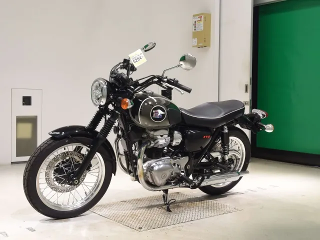 Kawasaki W800-2 2024, чёрный, фото 4