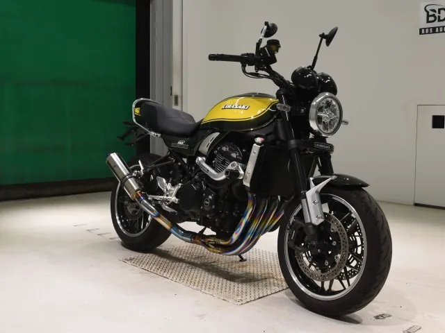 Kawasaki Z900RS 2023, зелёный, фото 3