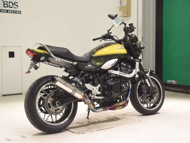 Kawasaki Z900RS 2023, зелёный, фото 5