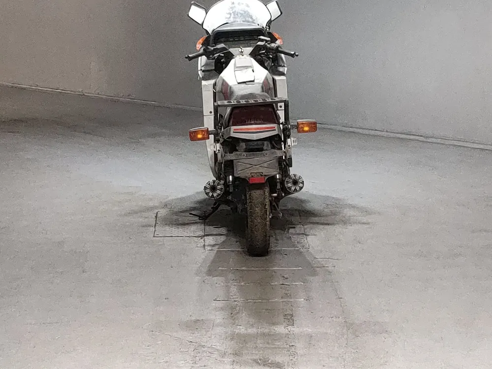 Yamaha XJ750E 1982, серебристый, фото 4