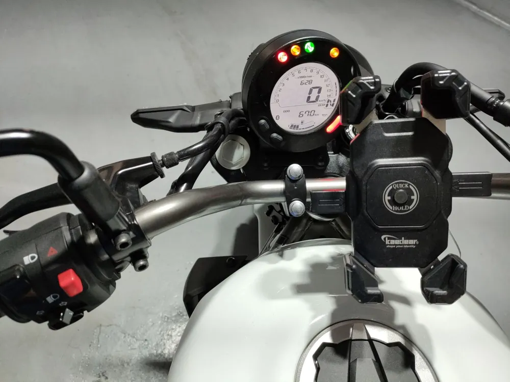 Kawasaki Eliminator 400SE 2025, белый, фото 5