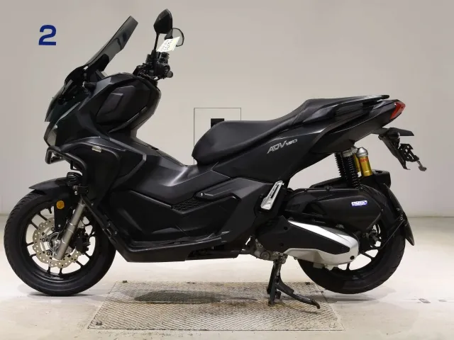 Honda ADV160, matt black, фото 2
