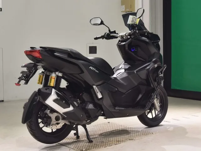 Honda ADV160, matt black, фото 5