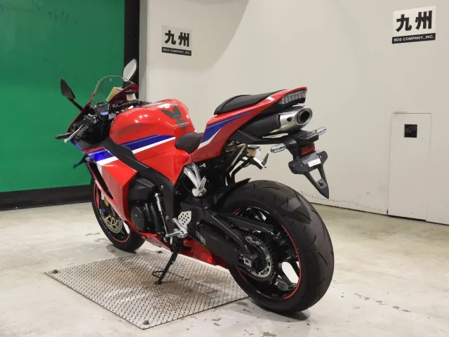 Honda CBR600RR 2024, красный, фото 6