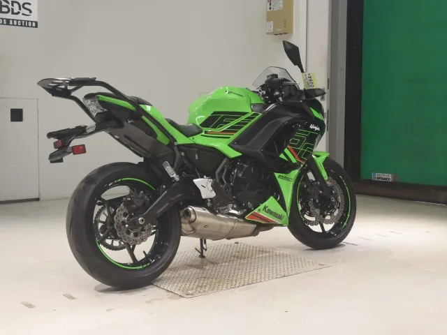 Kawasaki Z650A, black | green, фото 5