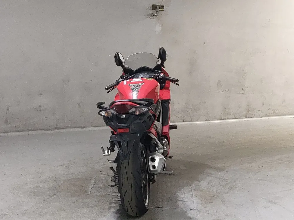 Honda VFR800F 2021, красный, фото 4