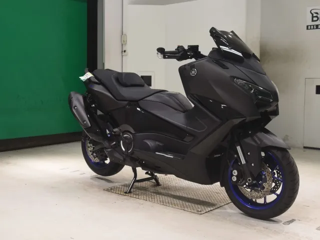 Yamaha T-Max560T 2025, чёрный, фото 3