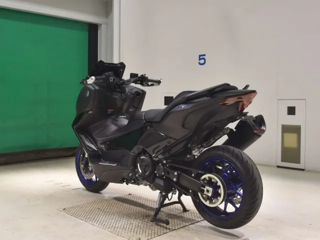Yamaha T-Max560T 2025, чёрный, фото 6