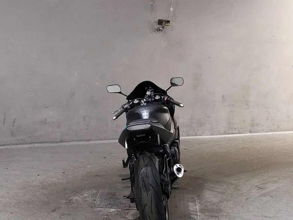 Yamaha YZF-R1 2003, чёрный, фото 4