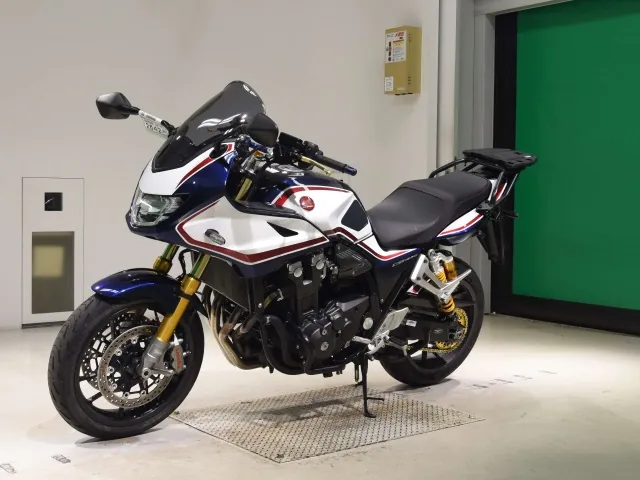 Honda CB1300 2024, white | red | blue, фото 4