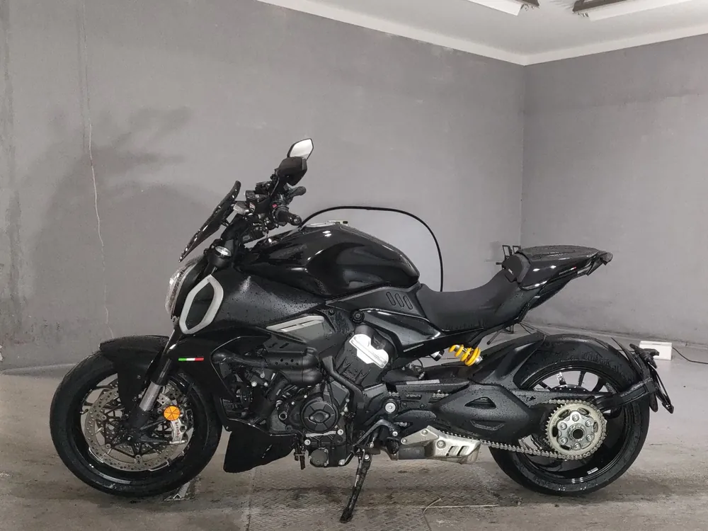 Ducati Diavel V4 2024, чёрный, фото 2