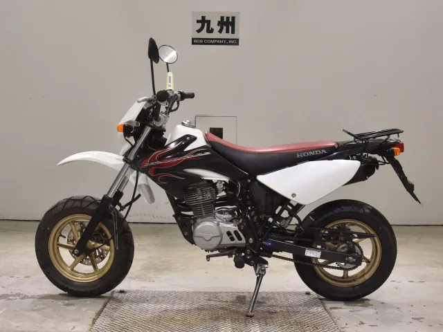 Honda XR100 Motard, white | black, фото 2