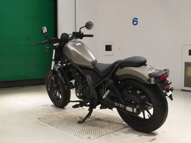 Honda Rebel 250, красный, фото 6