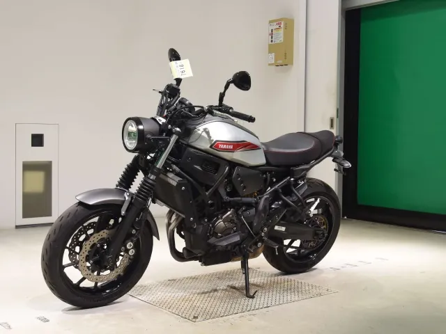 Yamaha XSR700 2020, red | silver, фото 4