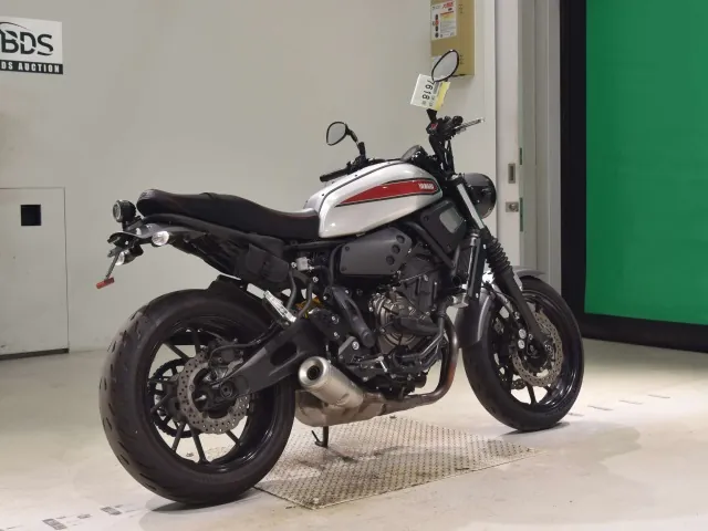 Yamaha XSR700 2020, red | silver, фото 5