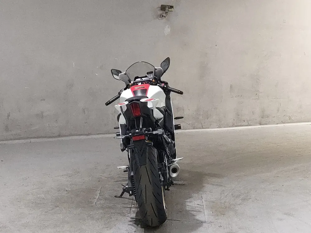 Yamaha YZF-R7 2022, white / red, фото 4