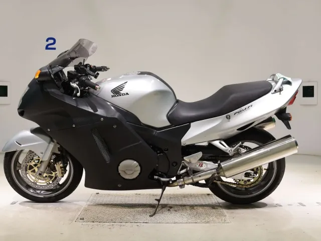 Honda CBR1100XX 2001, серебристый, фото 2