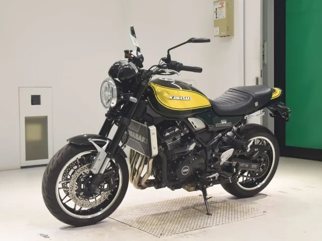 Kawasaki Z900RS 2024, зелёный, фото 4