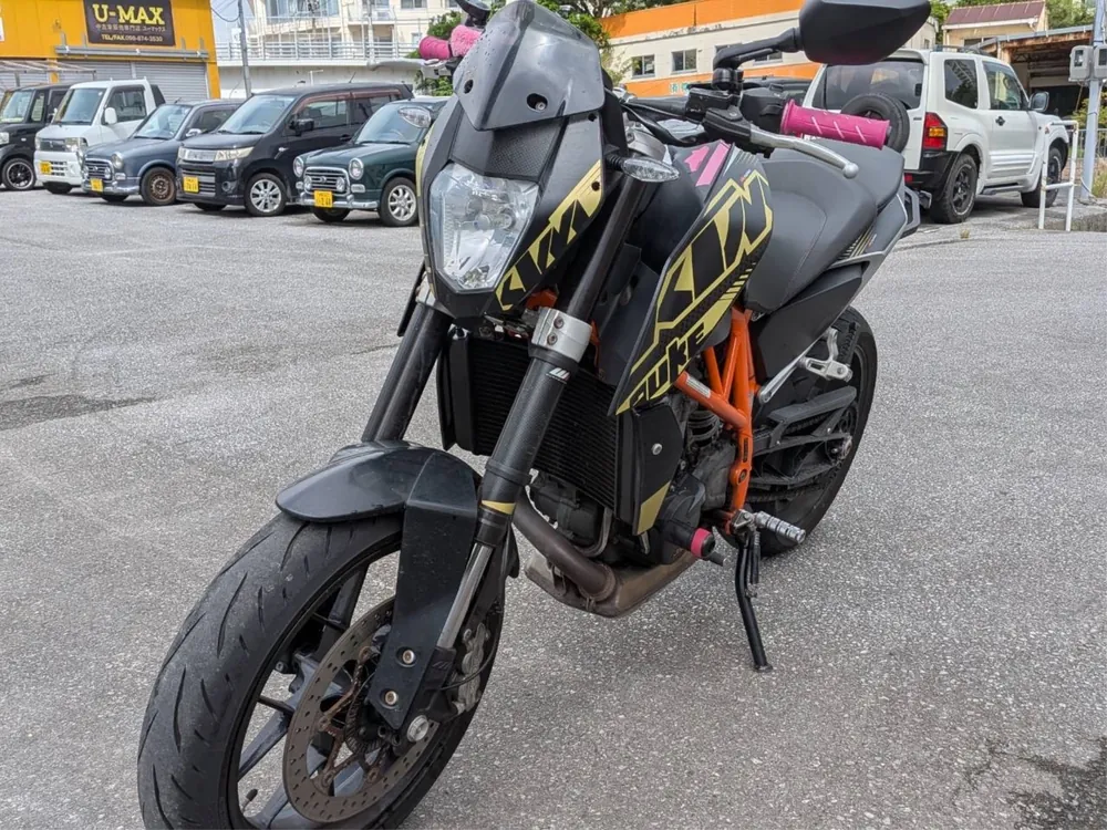 KTM 690 Duke 2016, чёрный, розовый, фото 2