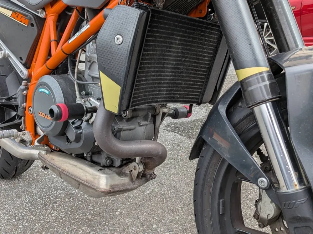 KTM 690 Duke 2016, чёрный, розовый, фото 6