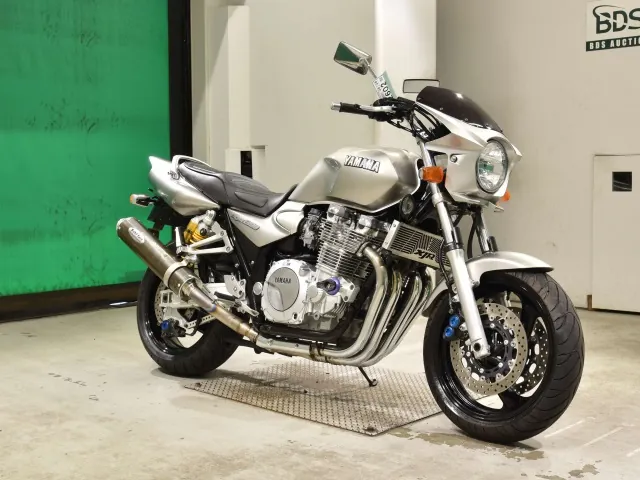 Yamaha XJR1300 2001, серебристый, фото 3