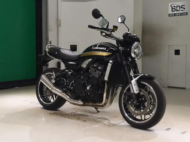 Kawasaki Z900RS 2021, black | gold, фото 3