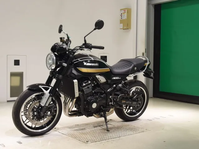 Kawasaki Z900RS 2021, black | gold, фото 4