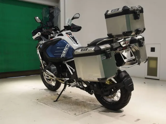 BMW R1250Gs Adventure 2023, white | blue, фото 6
