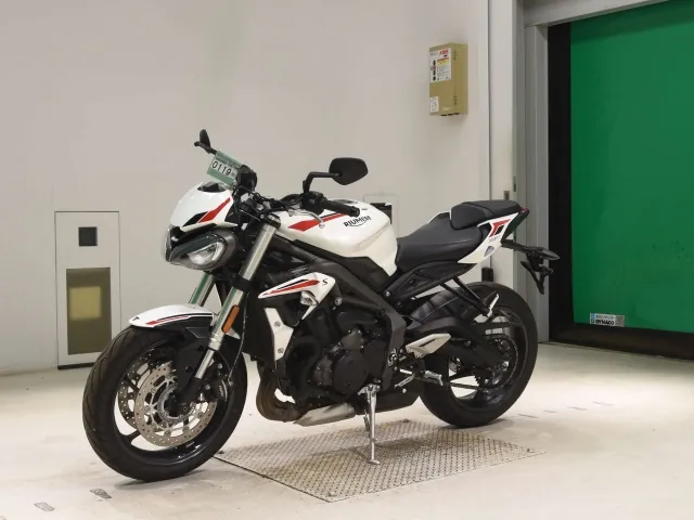 Triumph STREET TRIPLE S 2021, белый, фото 4