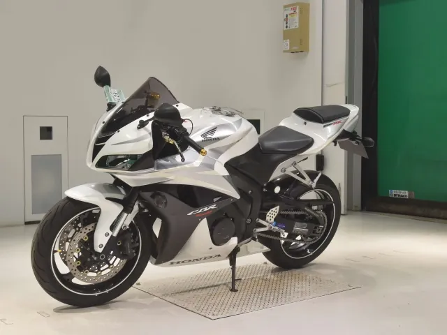 Honda CBR600RR 2011, белый, фото 4