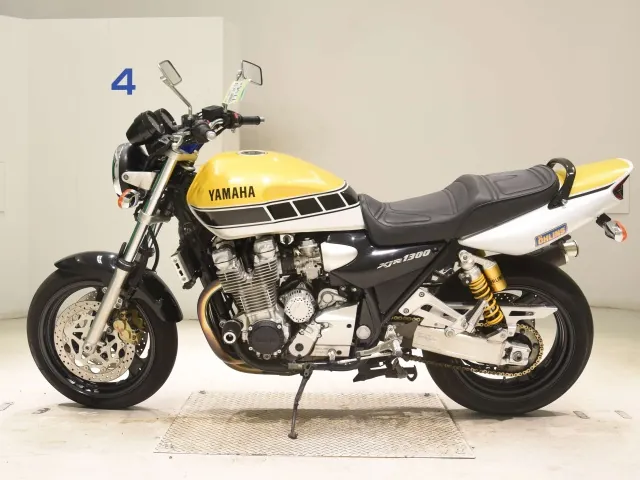Yamaha XJR1300 1998, чёрный, жёлтый, фото 2