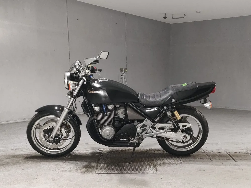 Kawasaki Zephyr 400 1999, чёрный, фото 2