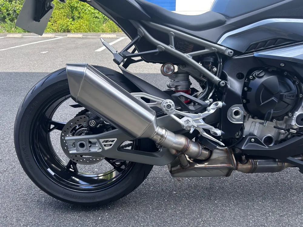 BMW S1000Rr 2026, серый, фото 15
