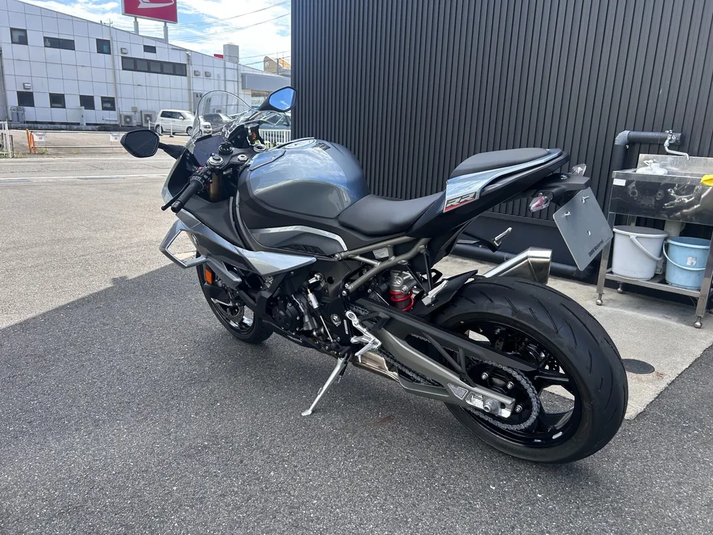 BMW S1000Rr 2026, серый, фото 6