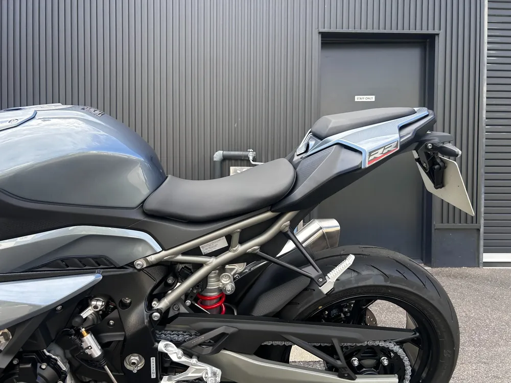 BMW S1000Rr 2026, серый, фото 8